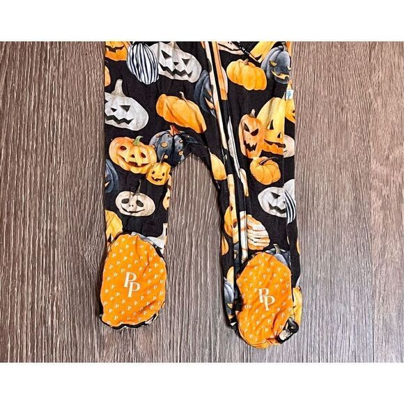 Posh Peanut Bamboo Black Orange Halloween Hitch Pumpkin Footie Sz 12-18 months - Picture 4 of 8